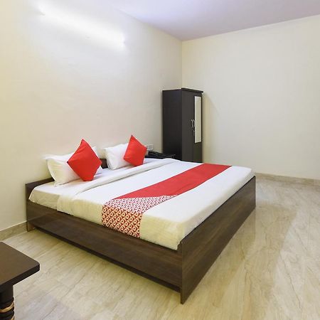 Hotel O Club Residency Nueva Delhi Exterior foto