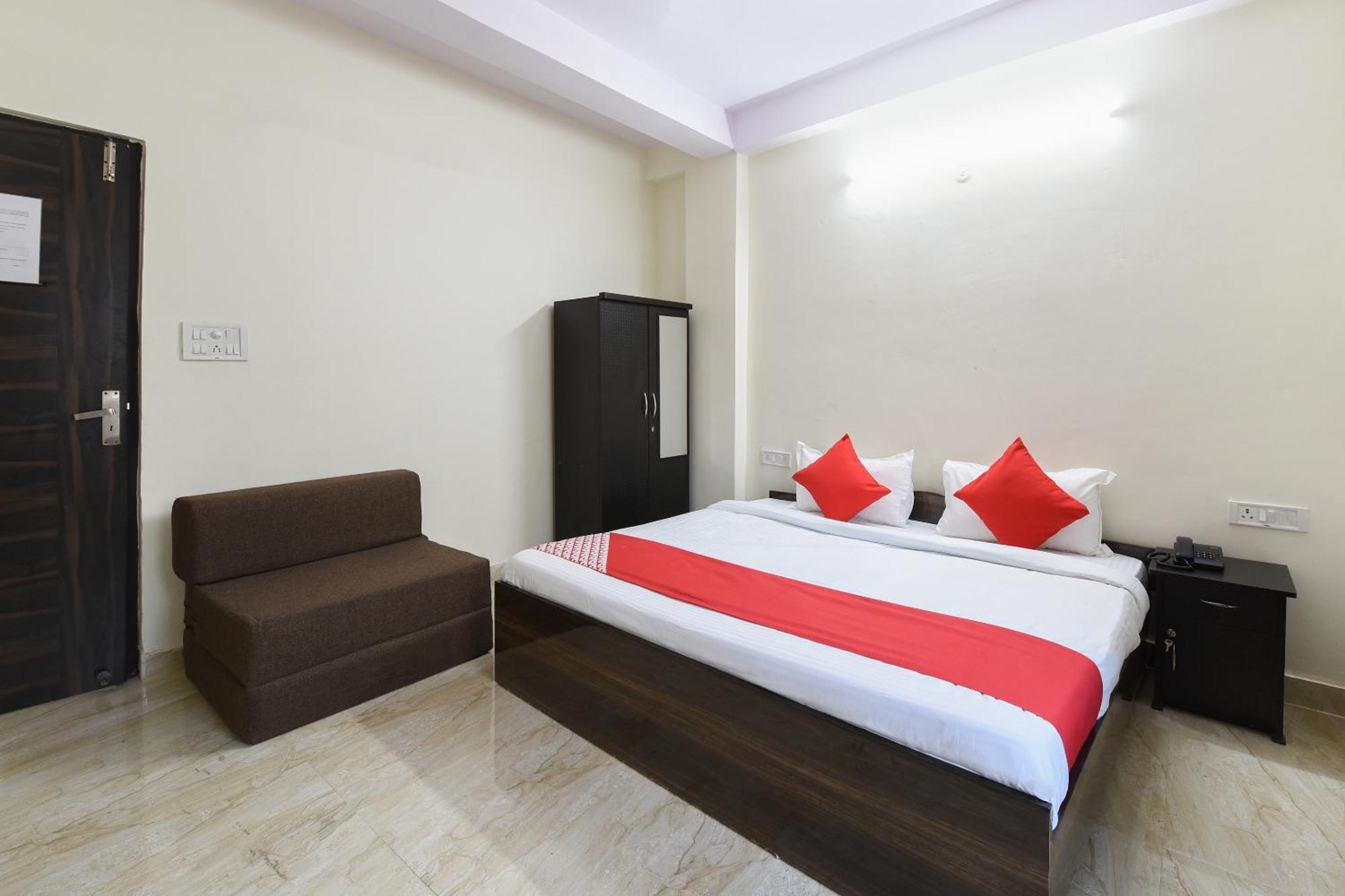 Hotel O Club Residency Nueva Delhi Exterior foto