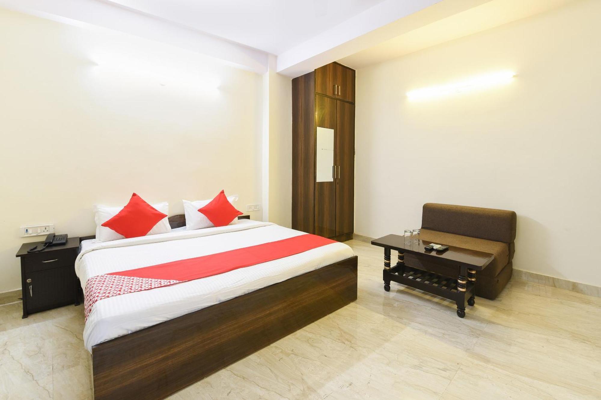 Hotel O Club Residency Nueva Delhi Exterior foto